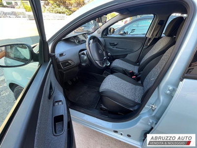 Lancia Ypsilon 1.0 FireFly 5 porte S&S Hybrid Ecochic Silver (8)