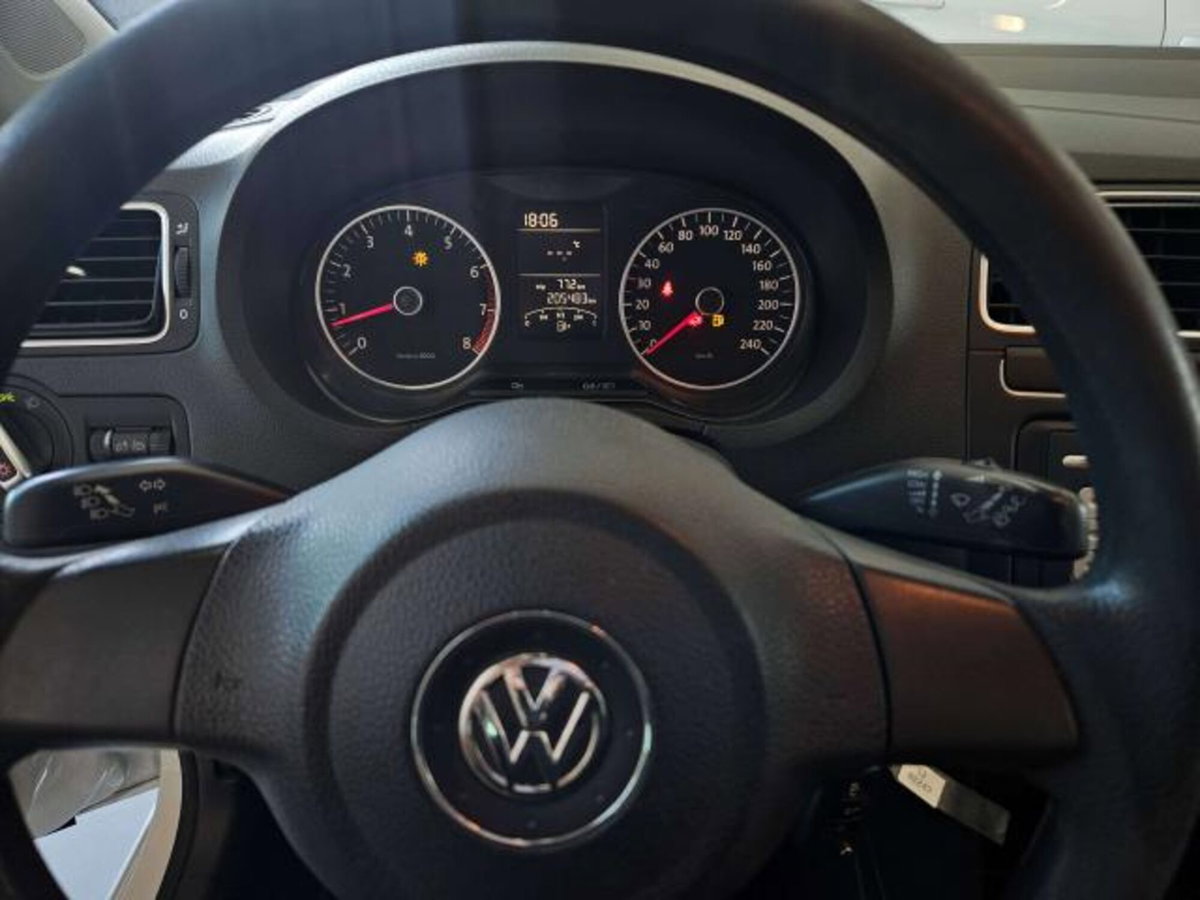 Volkswagen Polo 1.4 3 porte Highline (13)