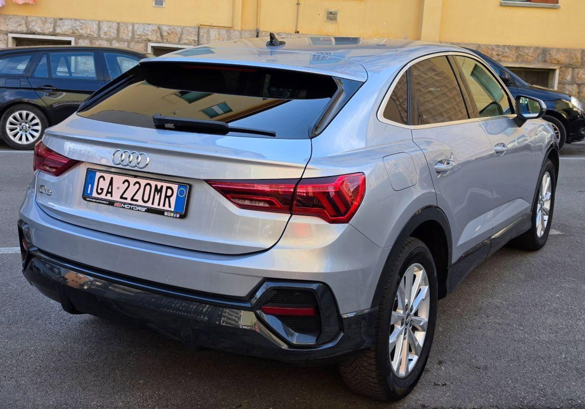 Audi Q3 Sportback 35 TDI quattro S tronic Business Plus (17)