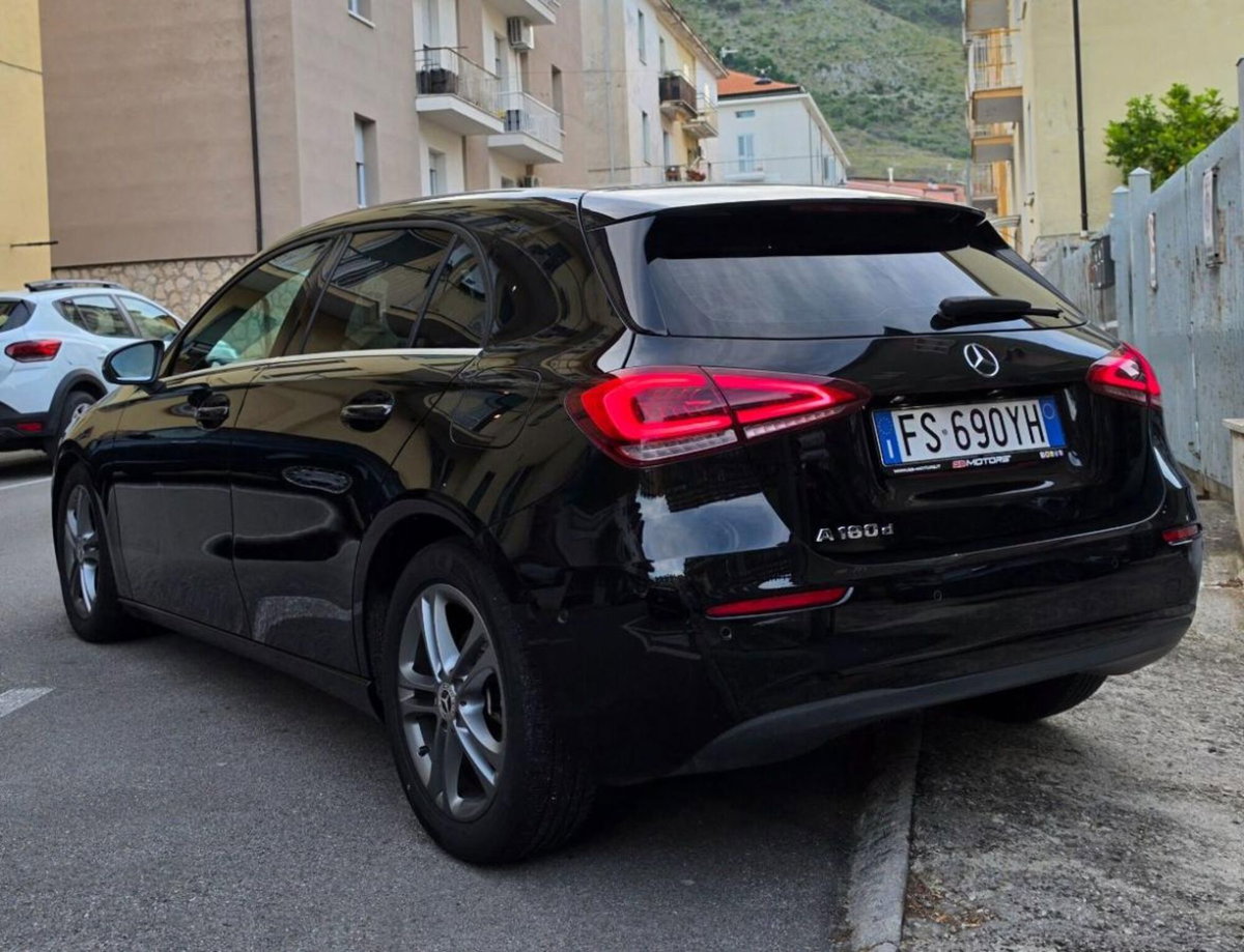 Mercedes-Benz Classe A 180 d Automatic Sport (10)