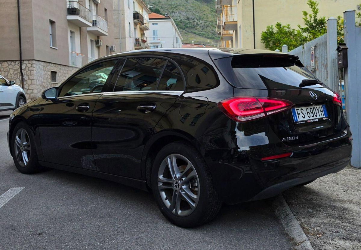 Mercedes-Benz Classe A 180 d Automatic Sport (13)