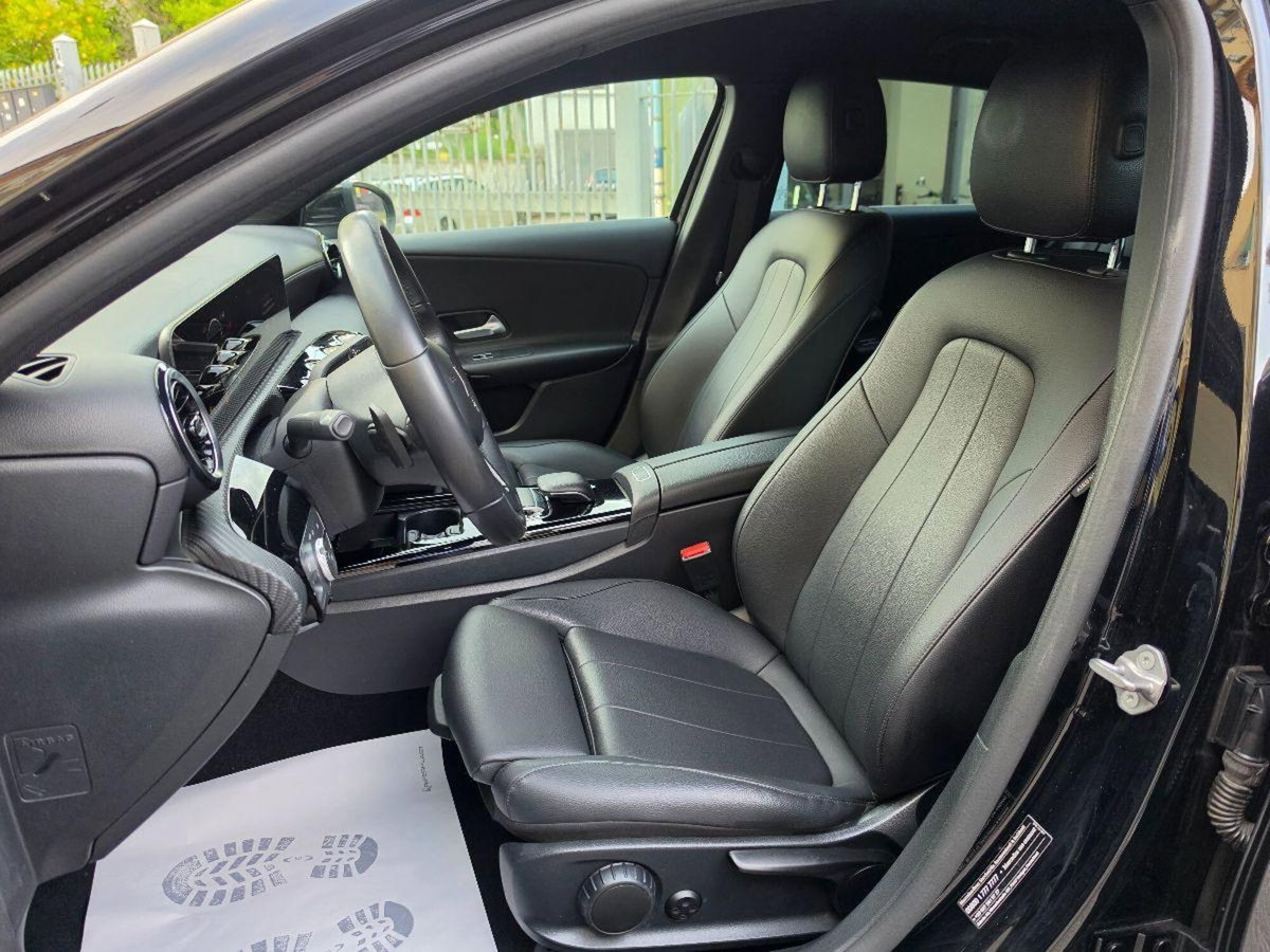 Mercedes-Benz Classe A 180 d Automatic Sport (16)