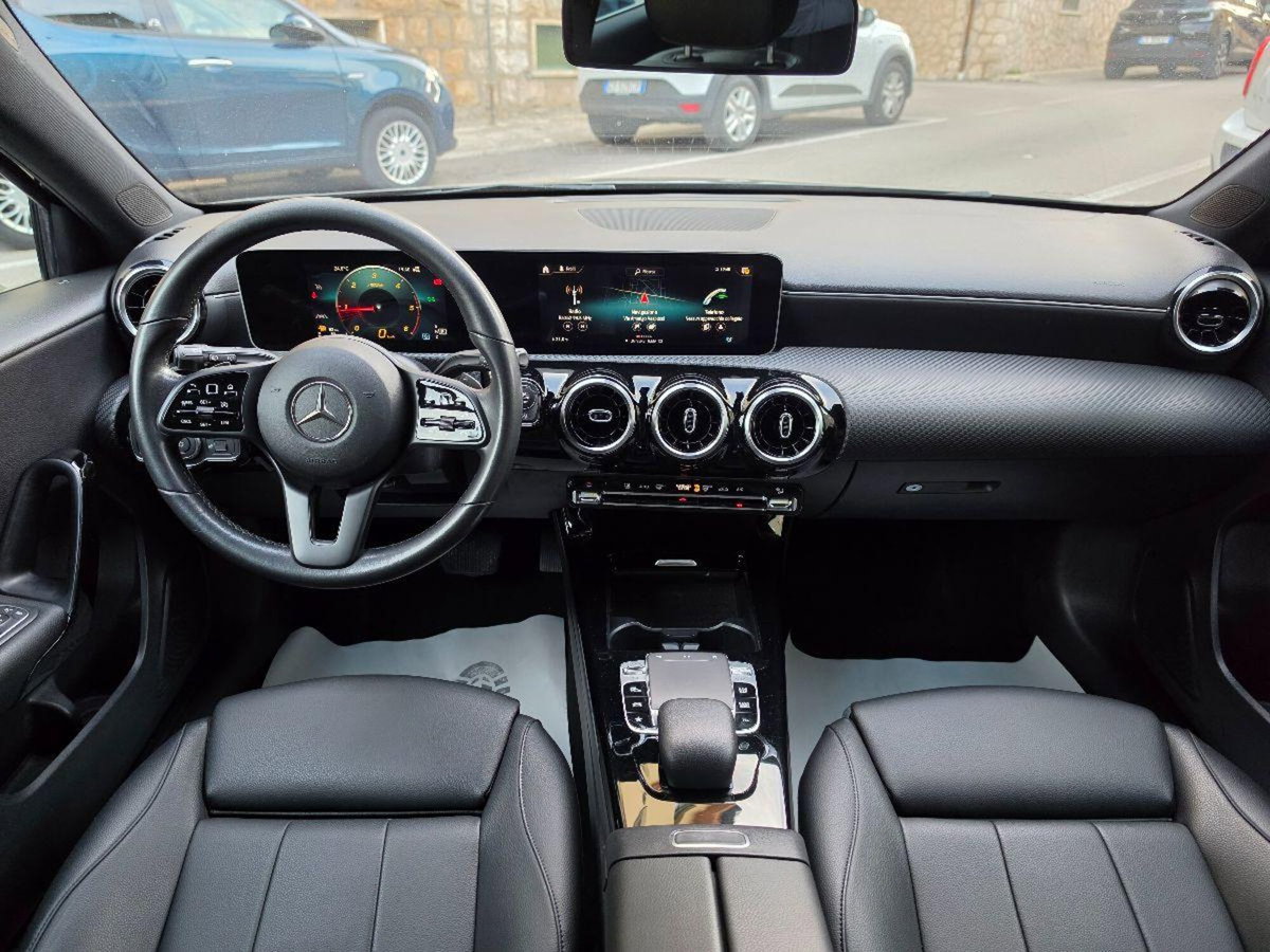 Mercedes-Benz Classe A 180 d Automatic Sport (18)