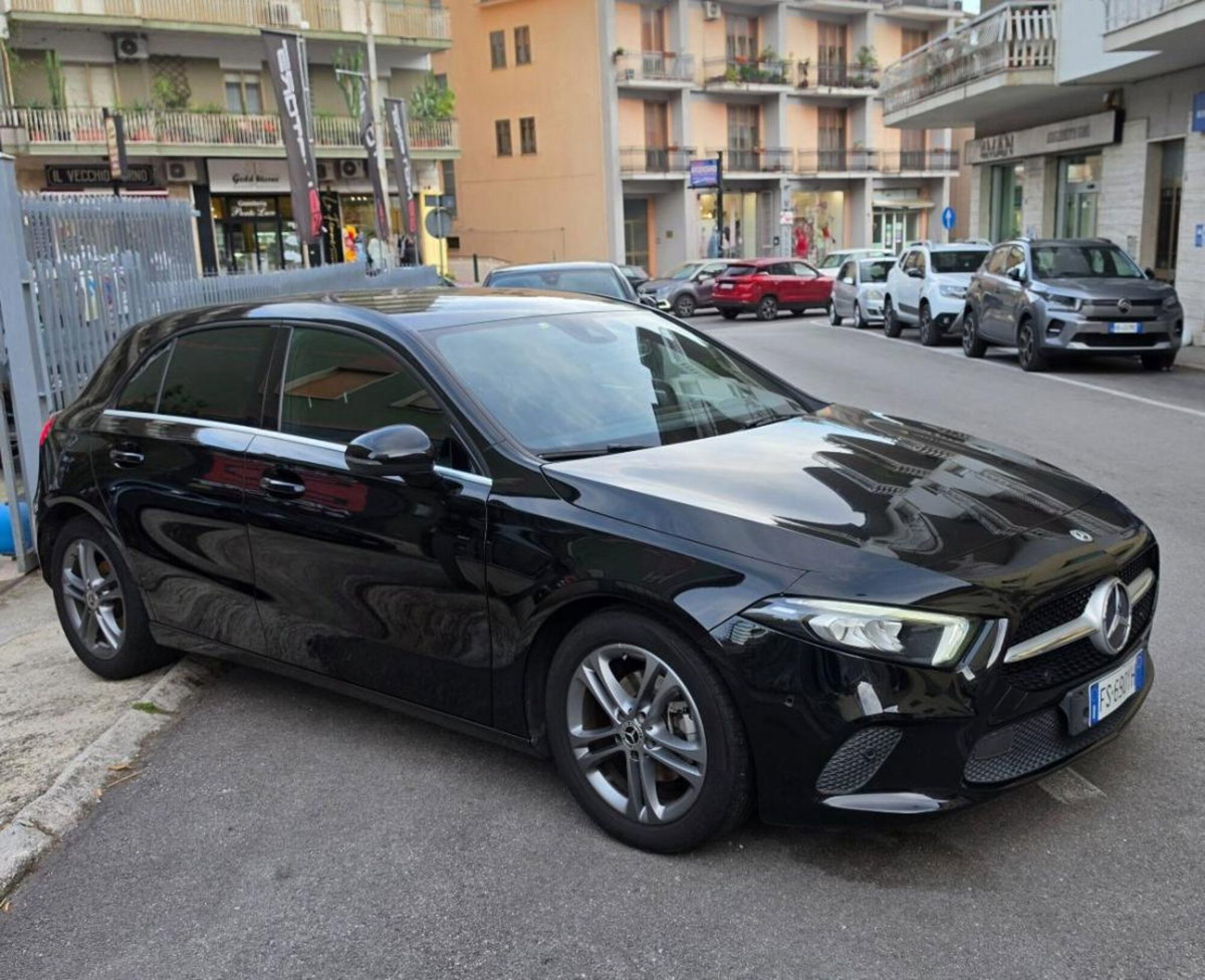 Mercedes-Benz Classe A 180 d Automatic Sport (3)
