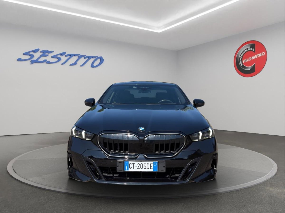 BMW Serie 5 520d 48V sdrive MSport Pro auto (2)