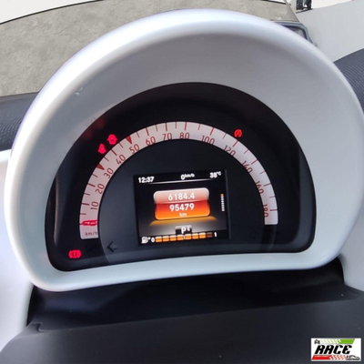 smart Fortwo 1000 52 kW MHD coupé passion (11)