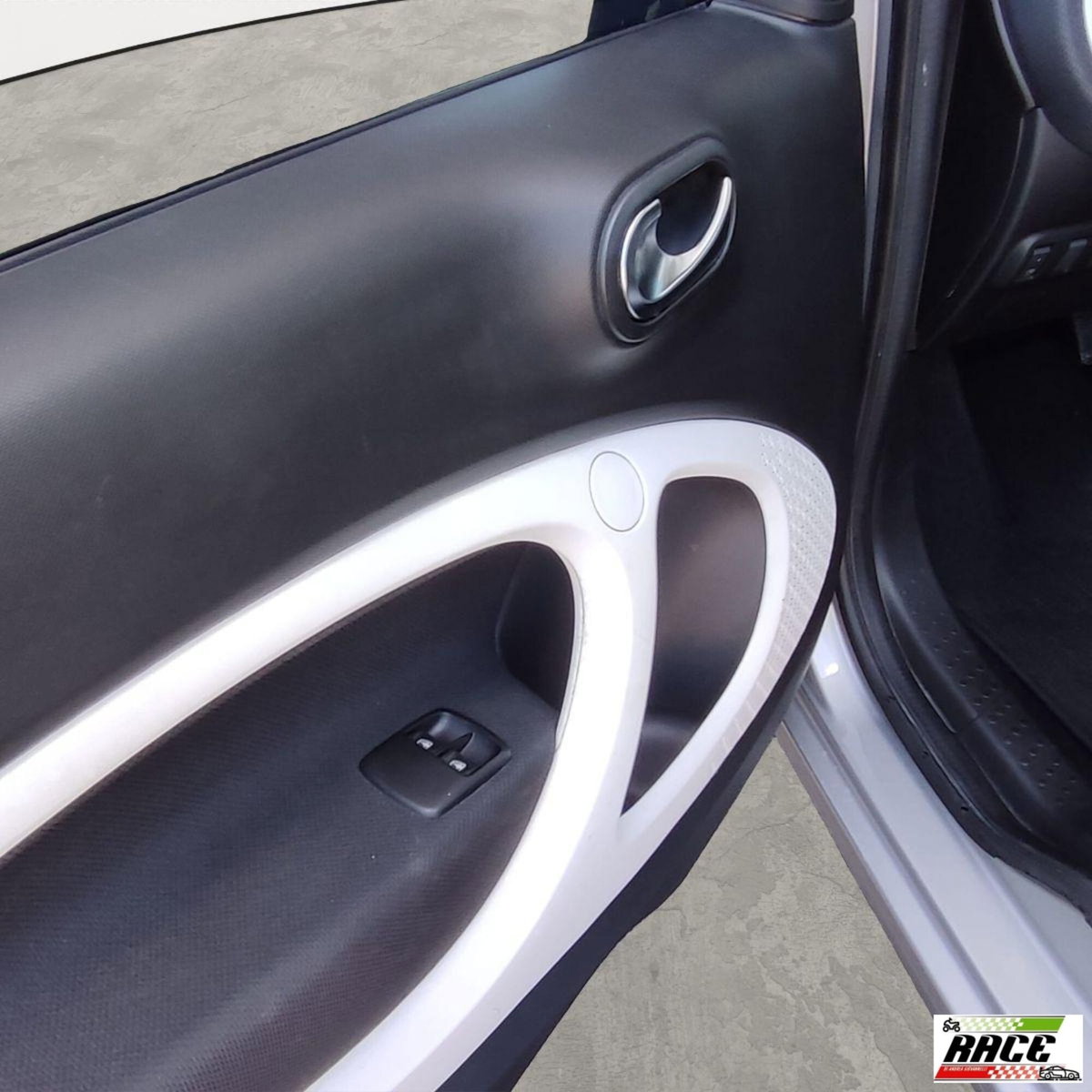 smart Fortwo 1000 52 kW MHD coupé passion (12)