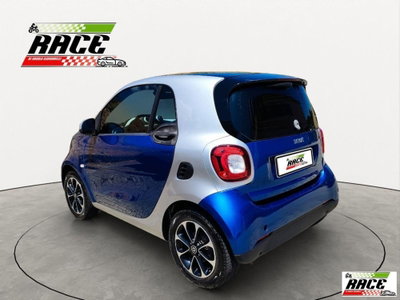 smart Fortwo 1000 52 kW MHD coupé passion (4)