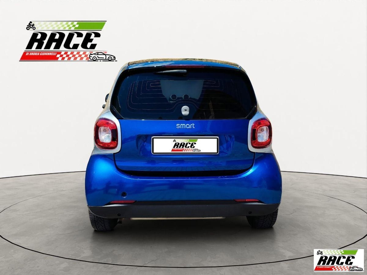 smart Fortwo 1000 52 kW MHD coupé passion (5)
