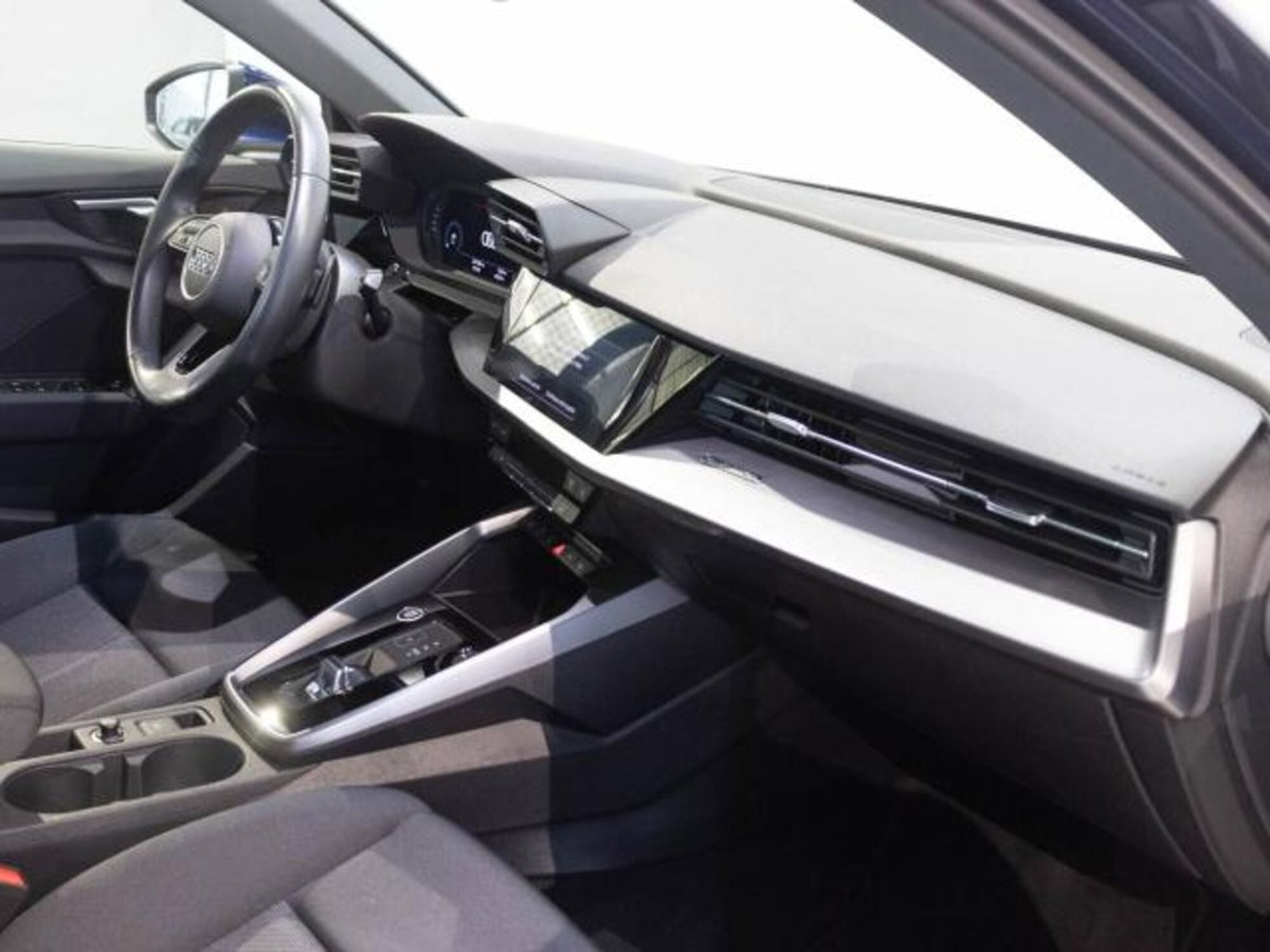 Audi A3 Sportback 40 TFSI S tronic Admired (5)