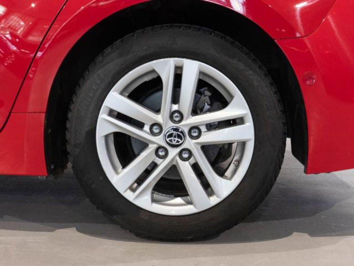 Toyota Corolla 1.8 Hybrid Style (7)