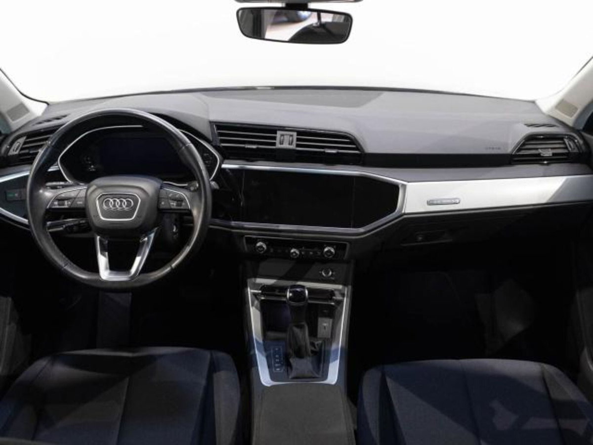 Audi Q3 35 TDI Business (13)