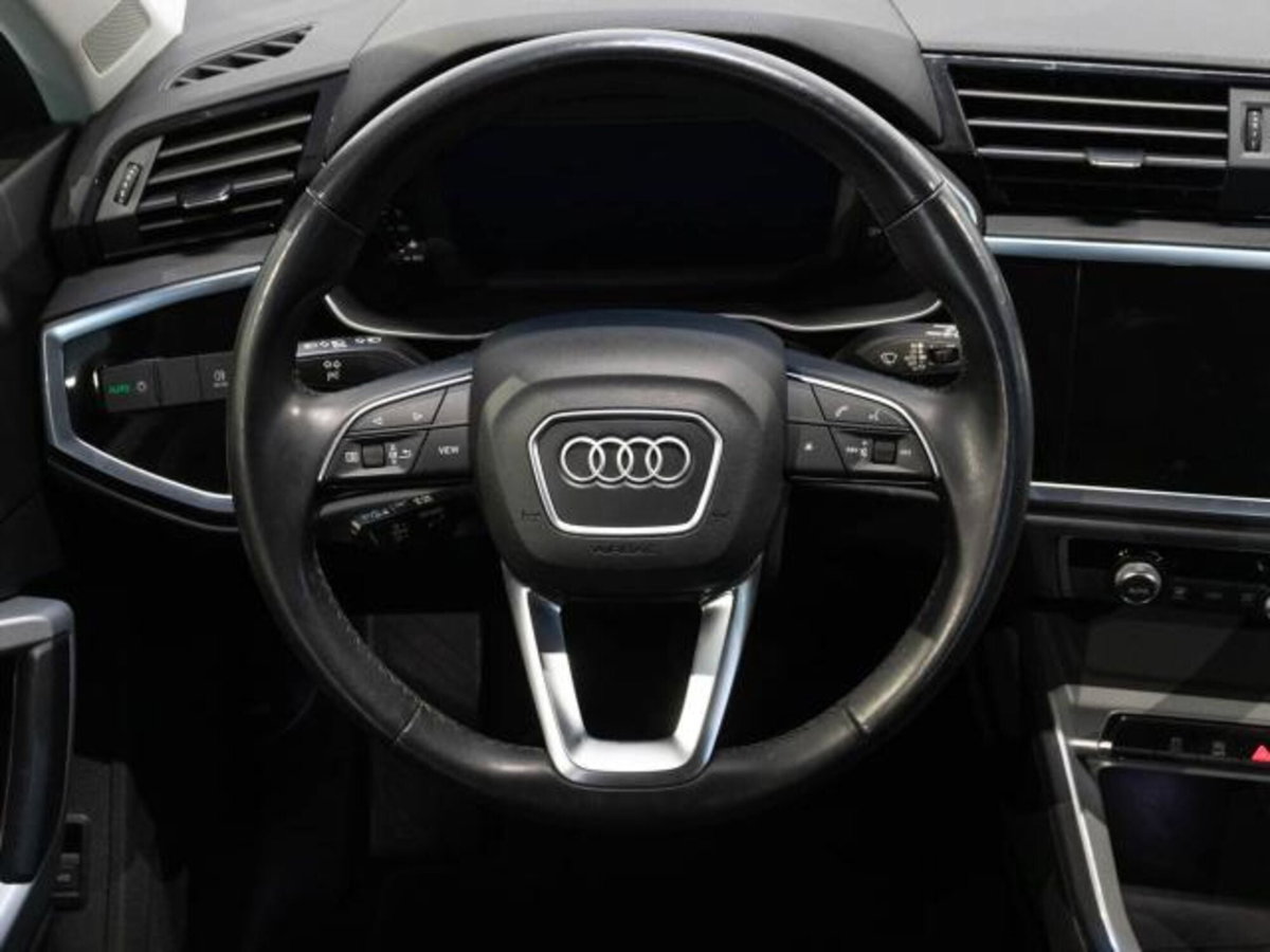 Audi Q3 35 TDI Business (14)