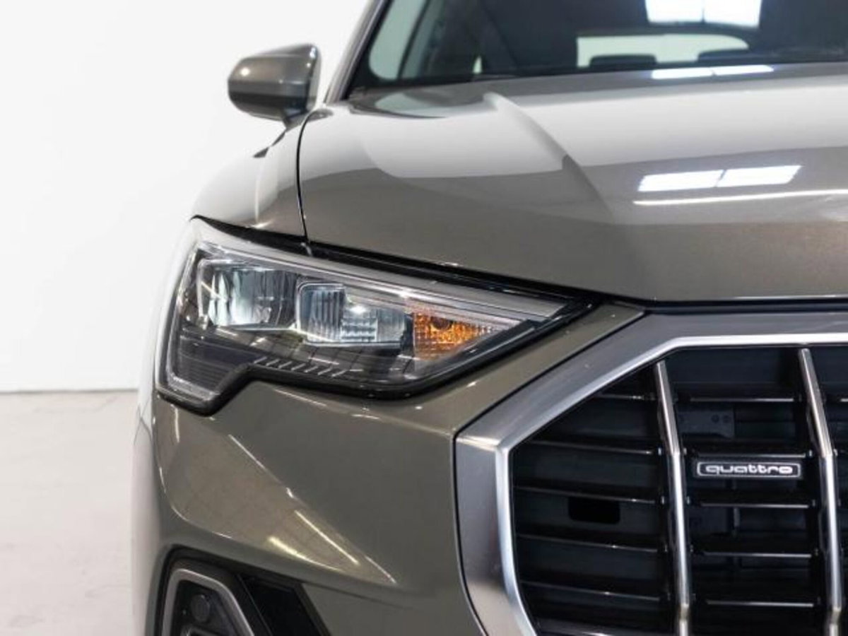 Audi Q3 35 TDI Business (9)