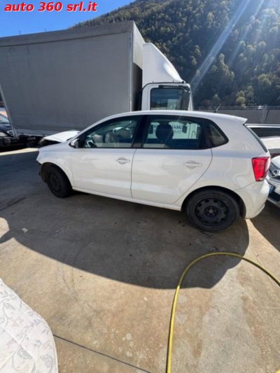 Volkswagen Polo 1.6 TDI DPF 5 porte Comfortline (4)
