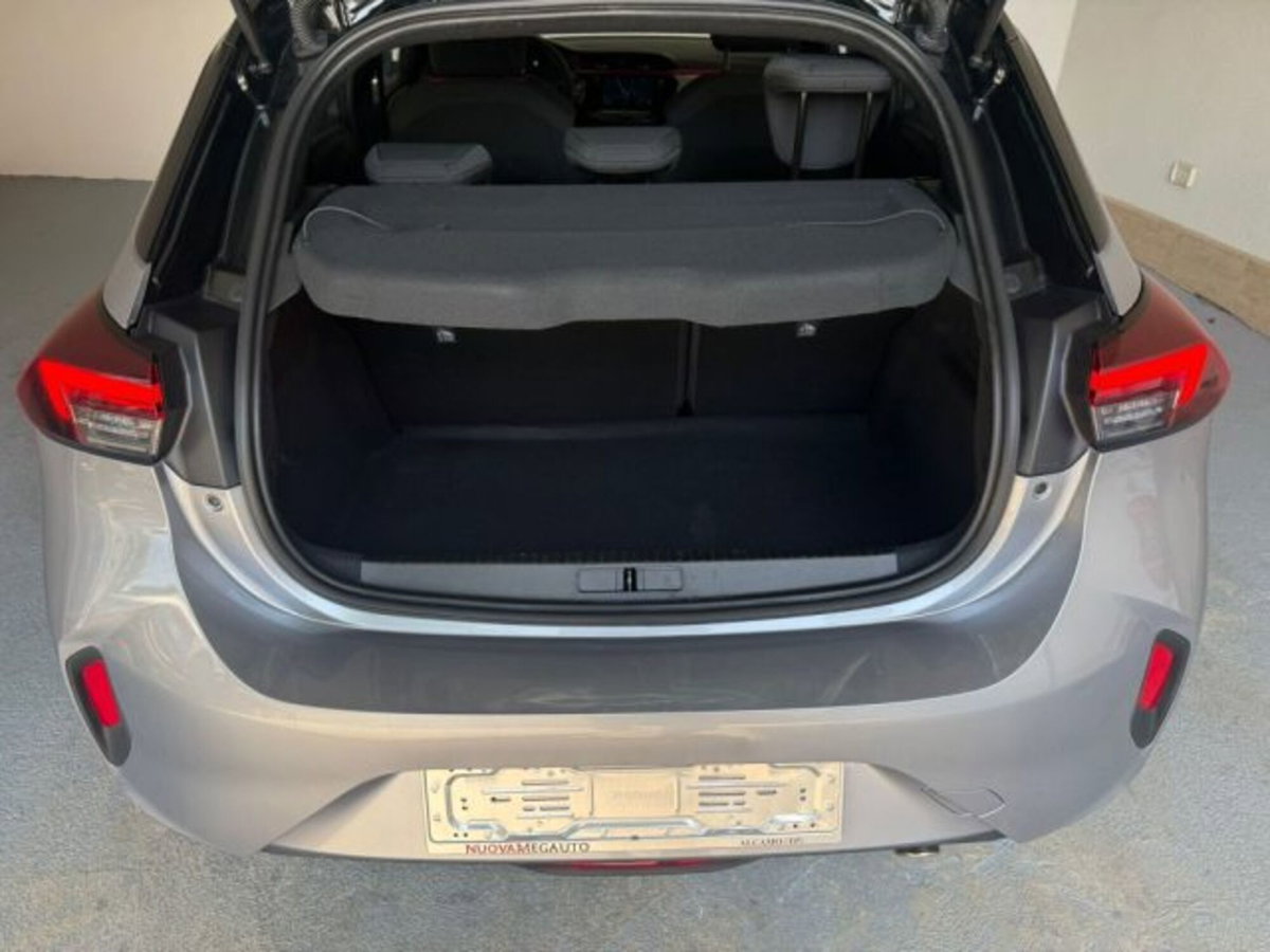 Opel Corsa 1.2 100 CV GS Line (7)