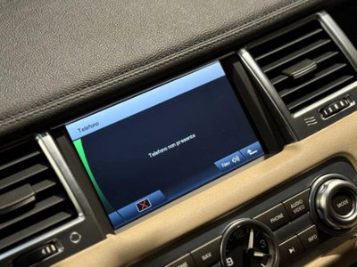Land Rover Range Rover Sport 3.0 SDV6 HSE (18)
