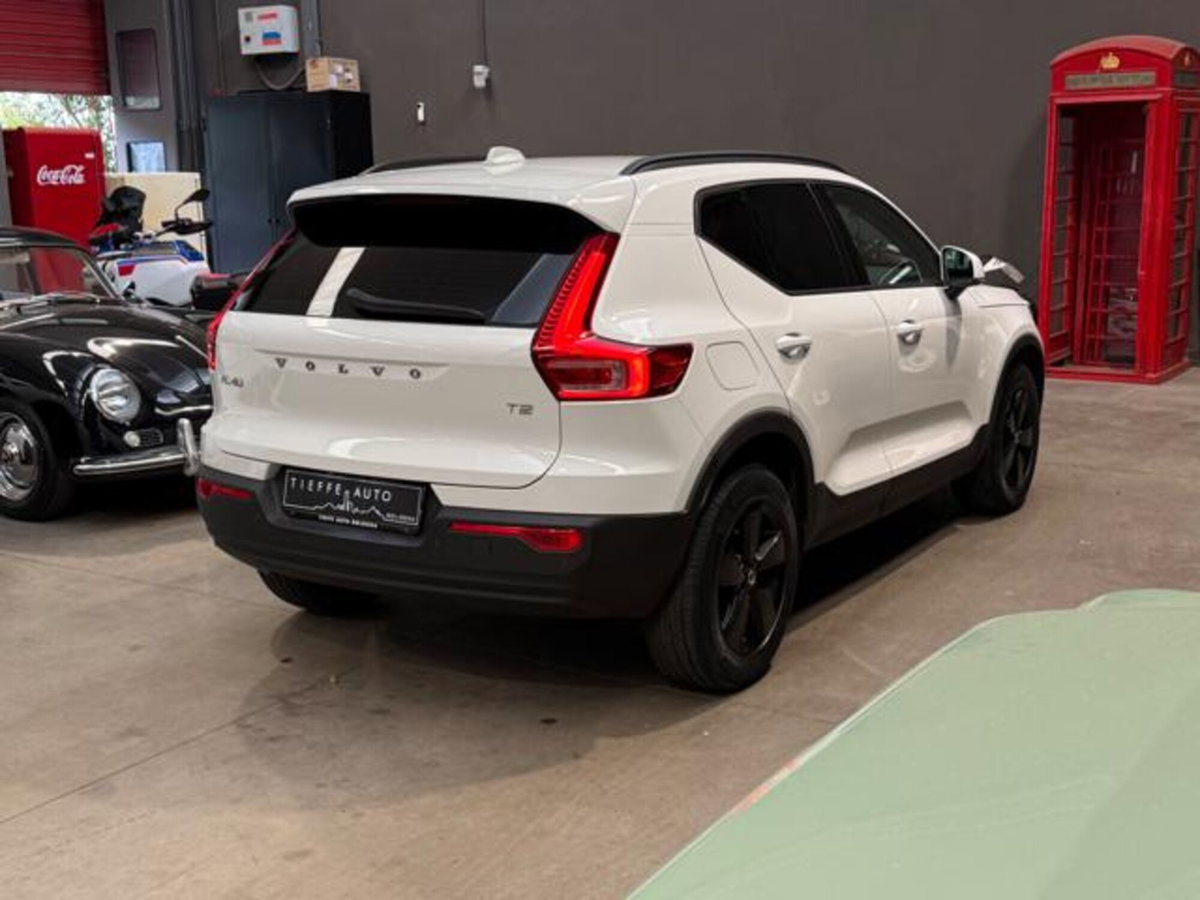 Volvo XC40 T2 Geartronic Momentum Core (4)