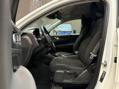 Volvo XC40 T2 Geartronic Momentum Core (8)