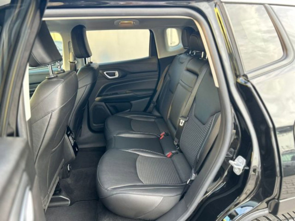 Jeep Compass 1.3 T4 190CV PHEV AT6 4xe Limited (17)