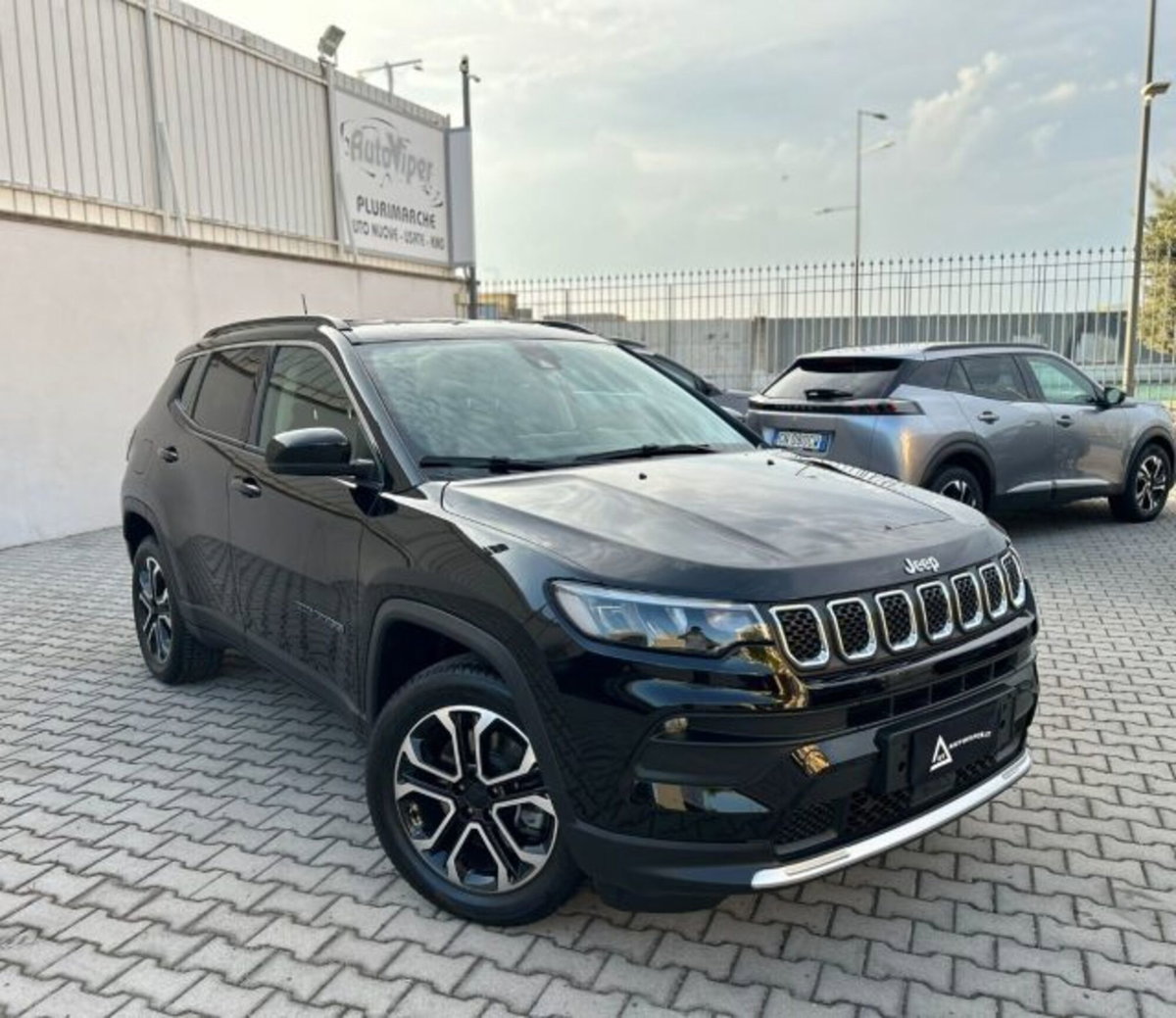 Jeep Compass 1.3 T4 190CV PHEV AT6 4xe Limited (3)