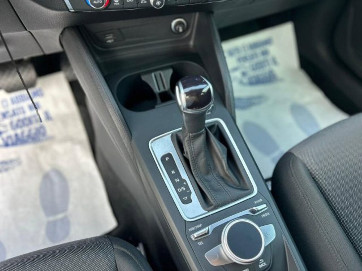 Audi Q2 Q2 30 TDI S tronic Business (11)