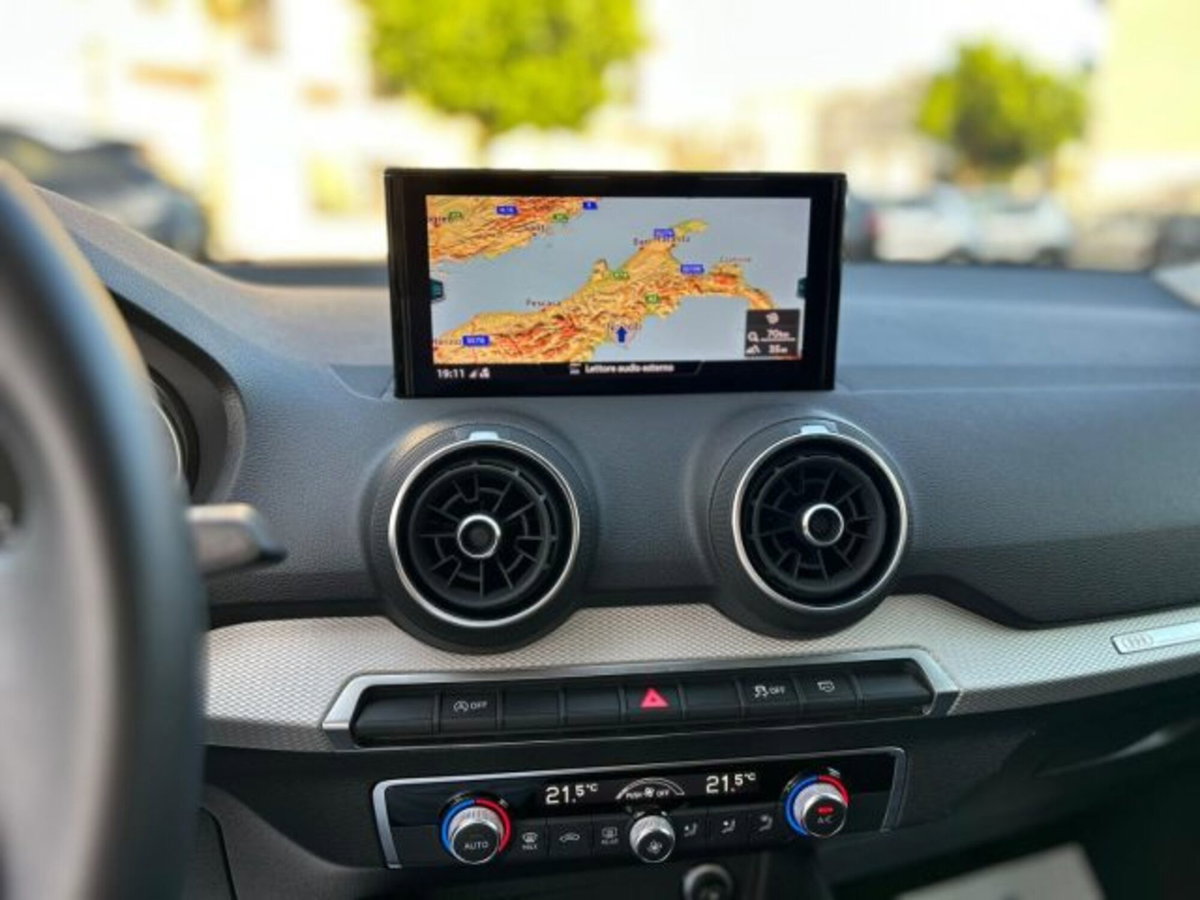 Audi Q2 Q2 30 TDI S tronic Business (13)