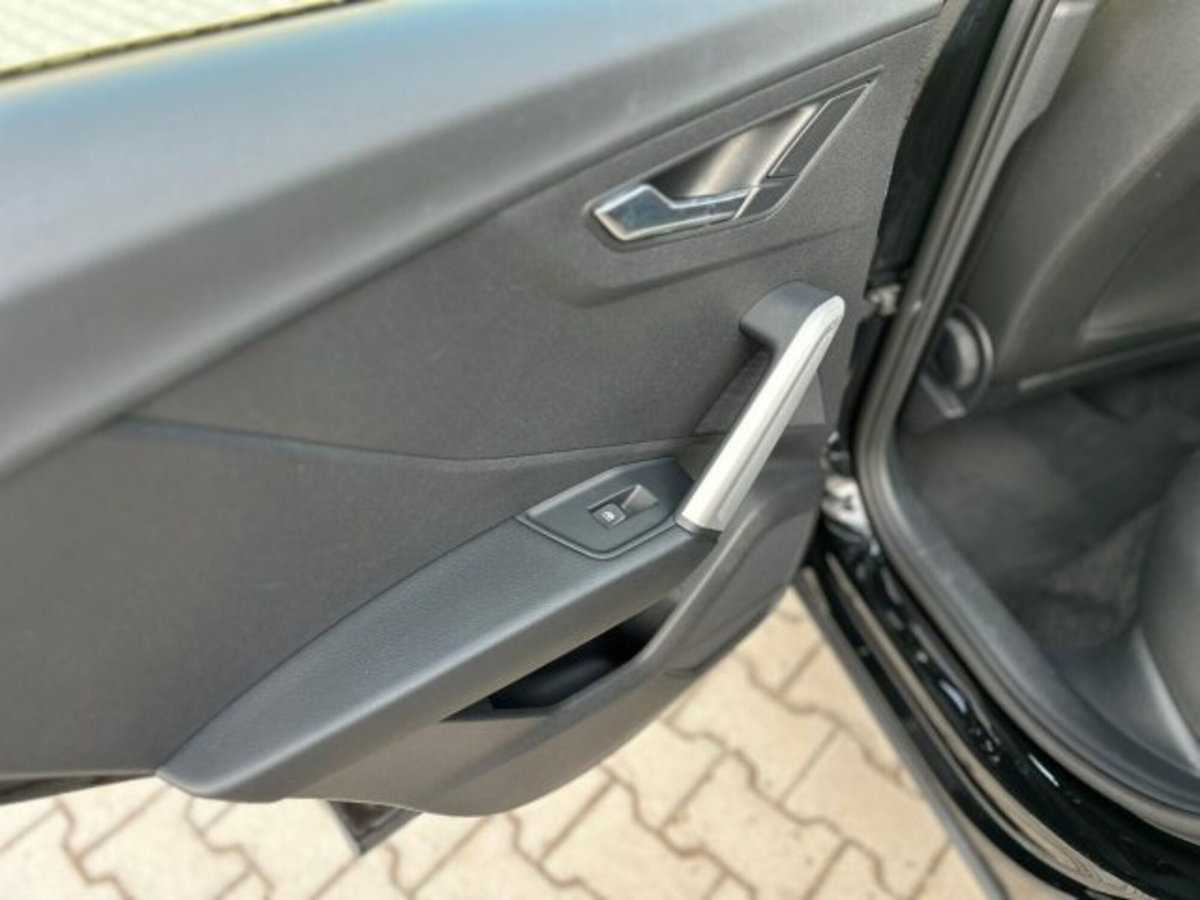 Audi Q2 Q2 30 TDI S tronic Business (15)