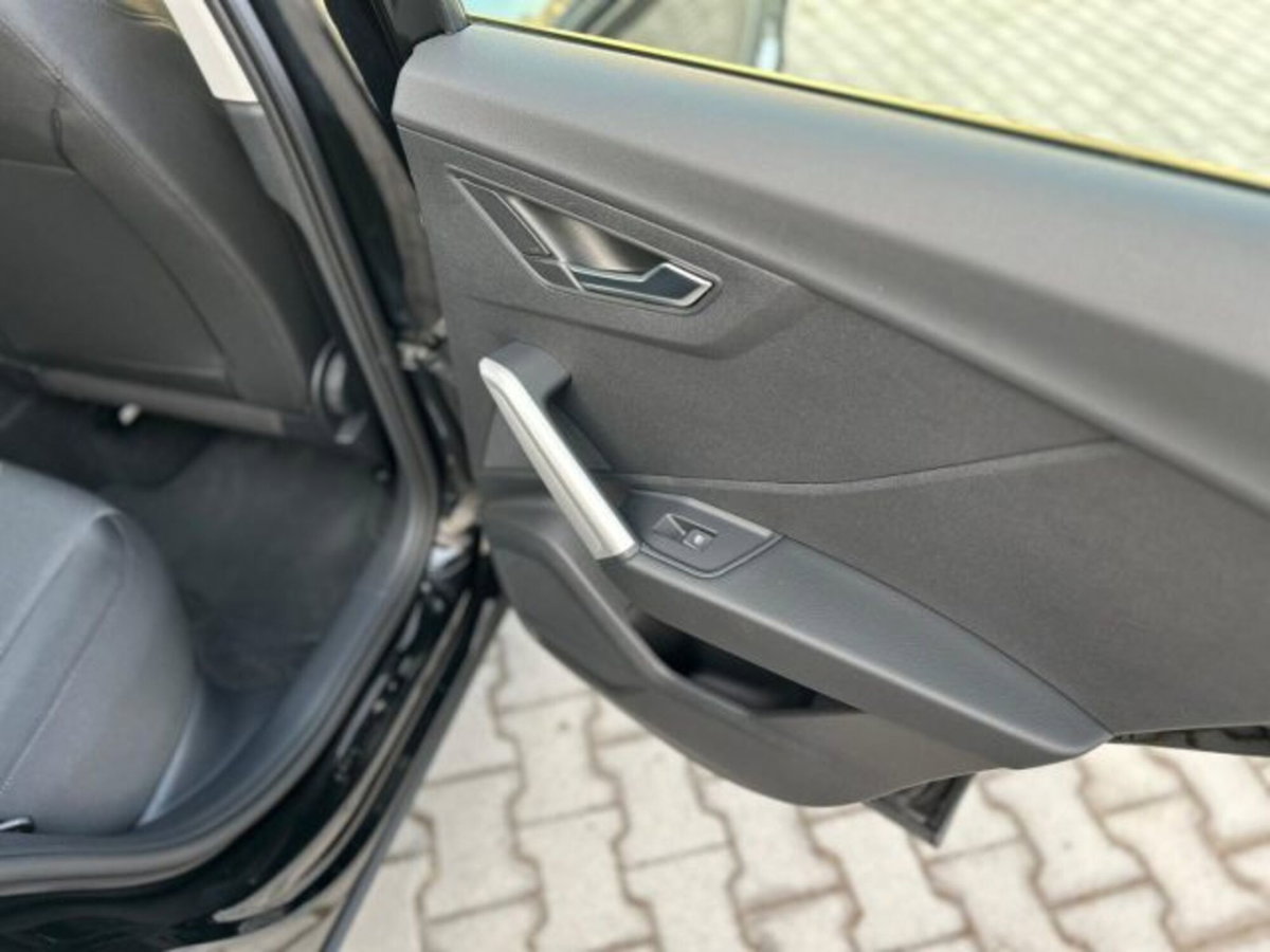 Audi Q2 Q2 30 TDI S tronic Business (18)