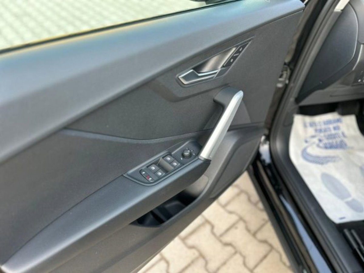 Audi Q2 Q2 30 TDI S tronic Business (7)