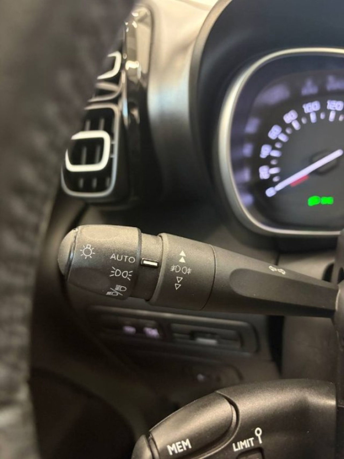 Citroen C3 Aircross BlueHDi 120 S&S EAT6 Shine Pack (17)