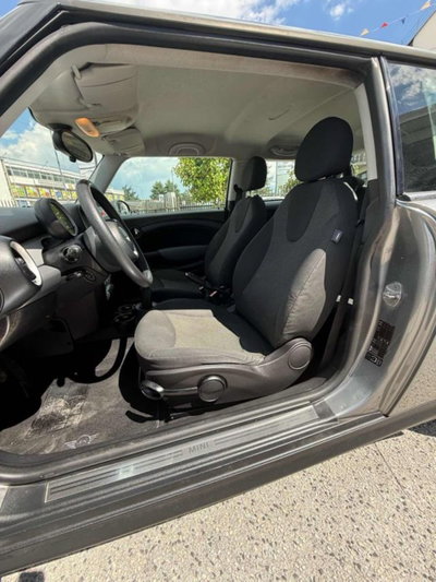 MINI Mini 1.4 16V One (55kW) (12)
