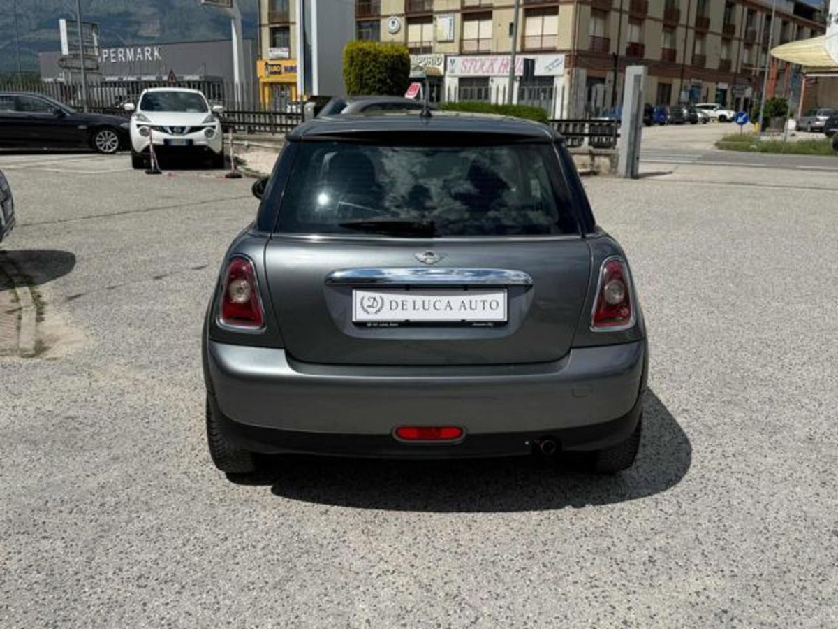 MINI Mini 1.4 16V One (55kW) (6)