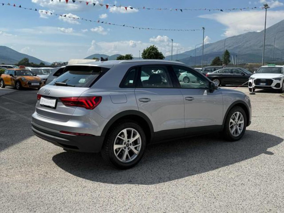 Audi Q3 35 TDI Business (10)