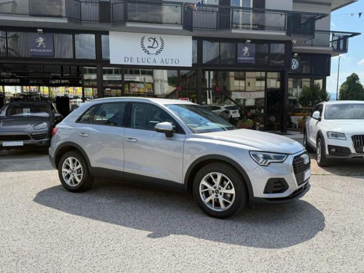 Audi Q3 35 TDI Business (13)