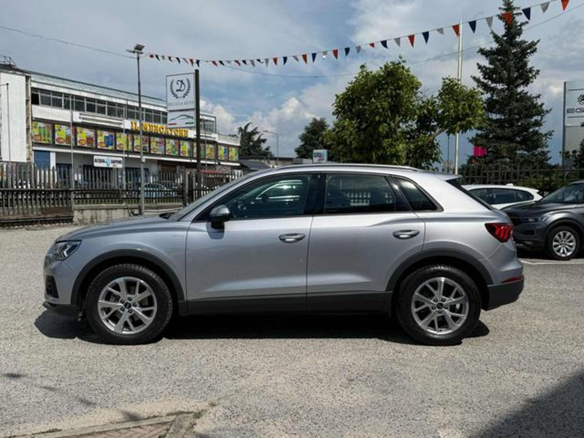 Audi Q3 35 TDI Business (5)