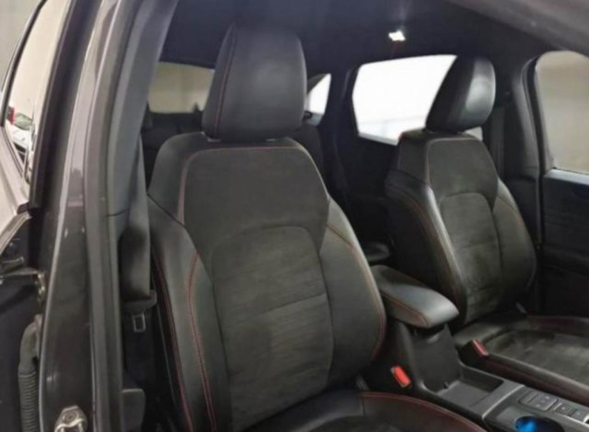 Ford Kuga 1.5 EcoBlue 120 CV aut. 2WD ST-Line X Design (4)