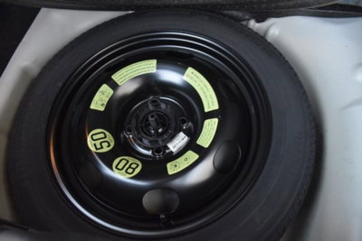Citroen C3 BlueHDi 100 S&S Shine (16)