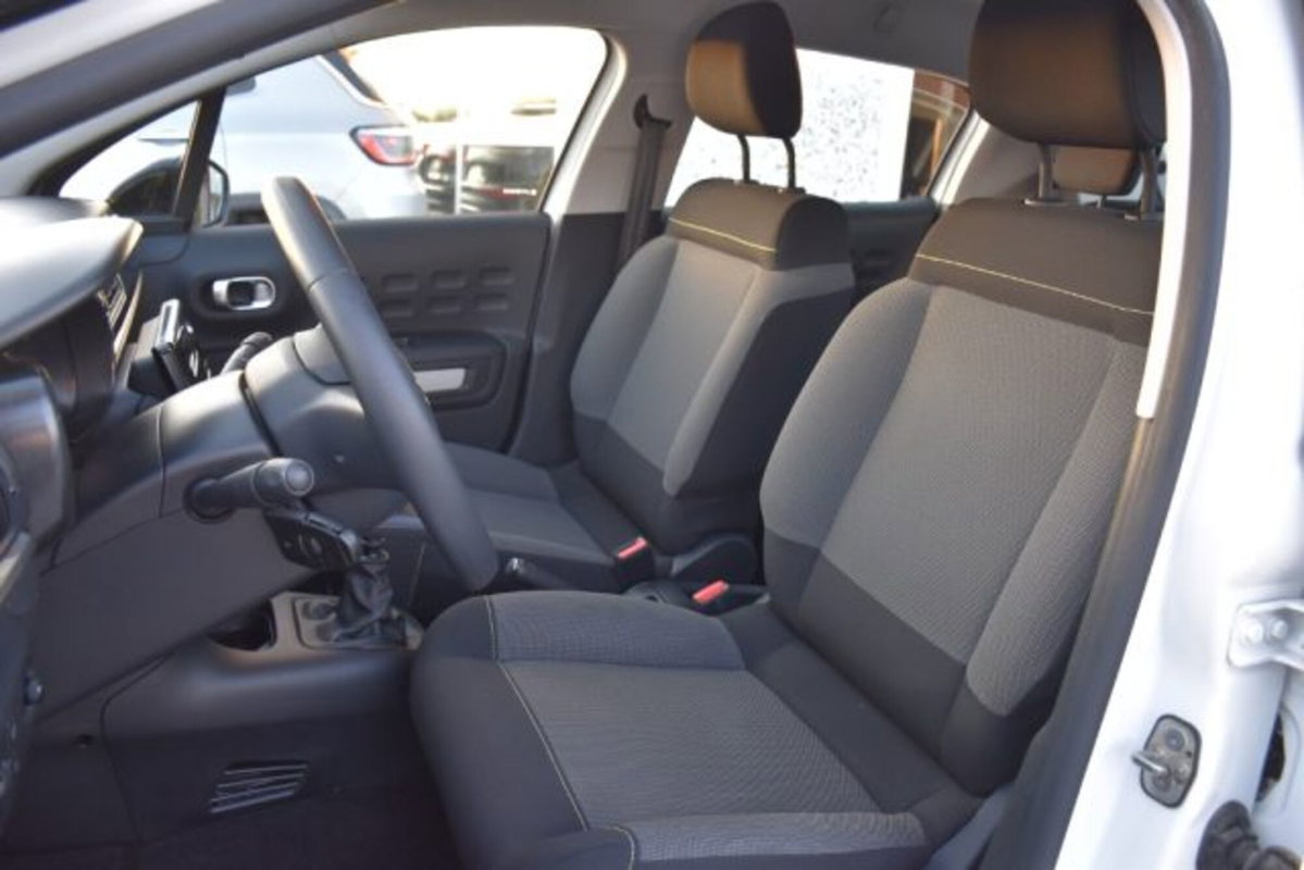 Citroen C3 BlueHDi 100 S&S Shine (9)