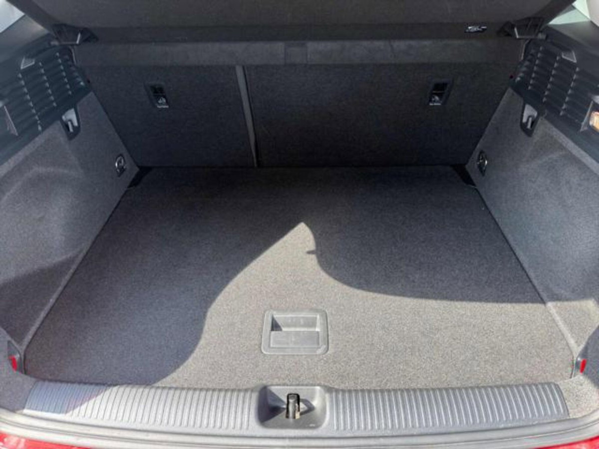 Audi Q2 Q2 30 TFSI Business (13)