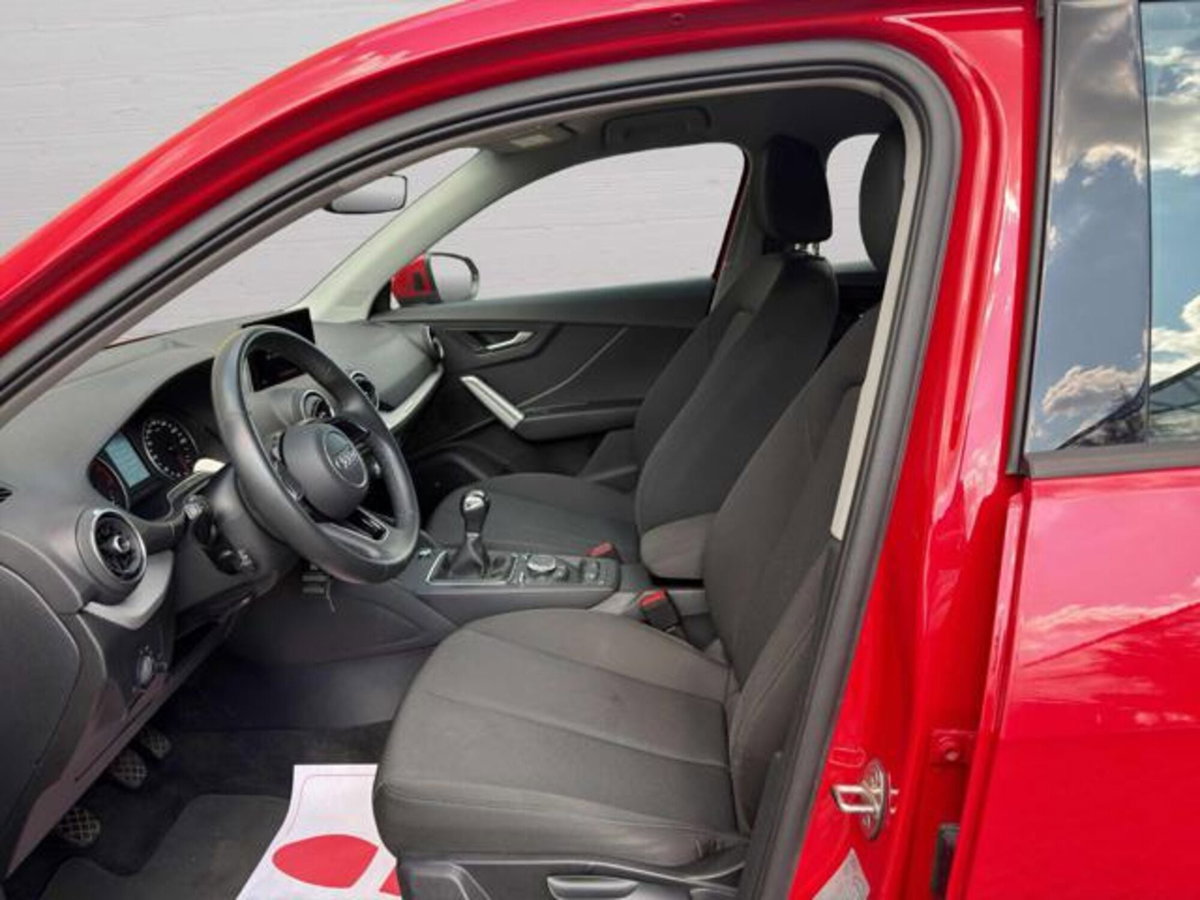 Audi Q2 Q2 30 TFSI Business (9)