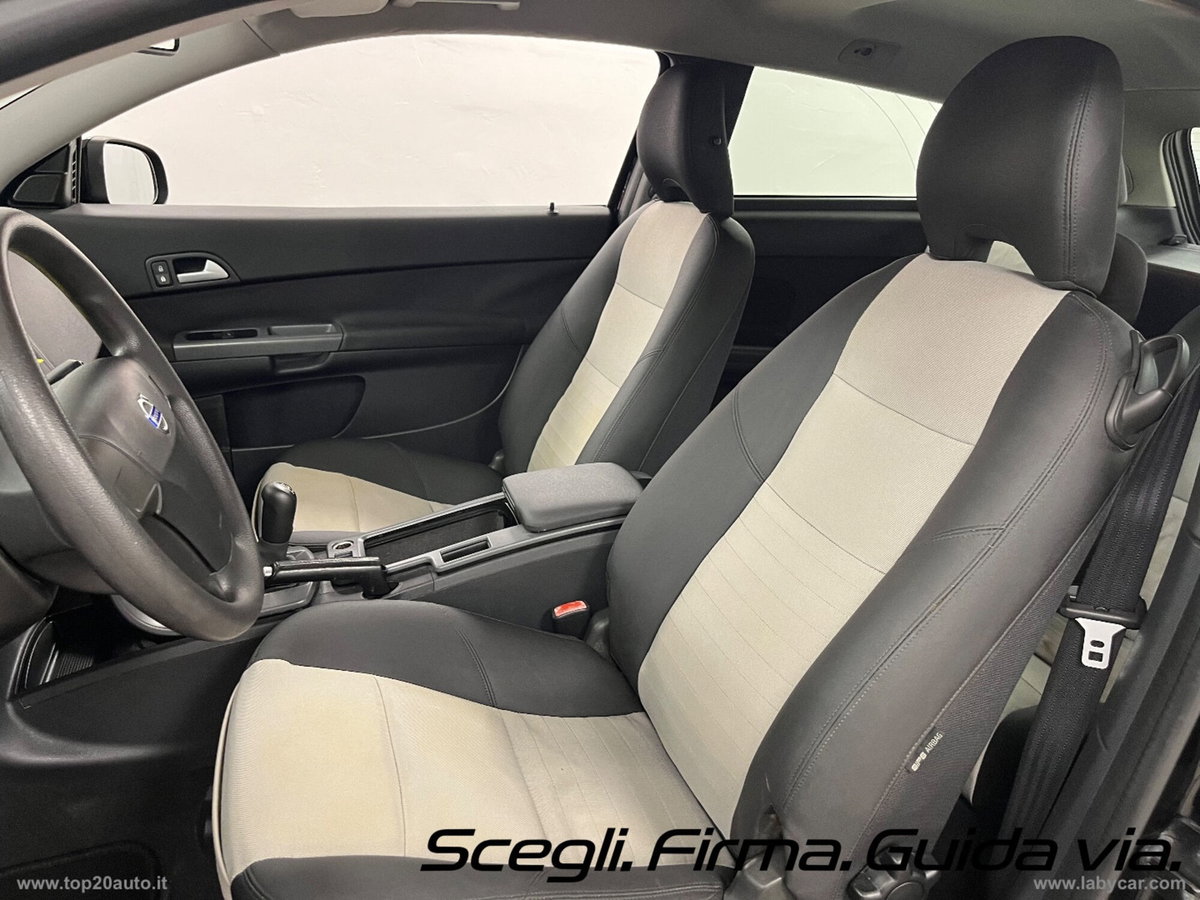 Volvo C30 1.6 D DRIVe Kinetic (7)