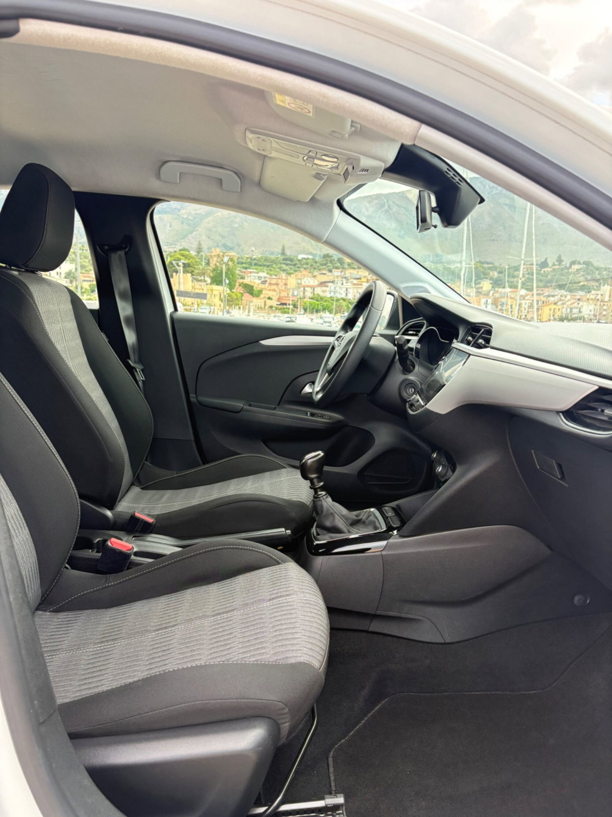 Opel Corsa 1.5 D 100 CV Edition (16)