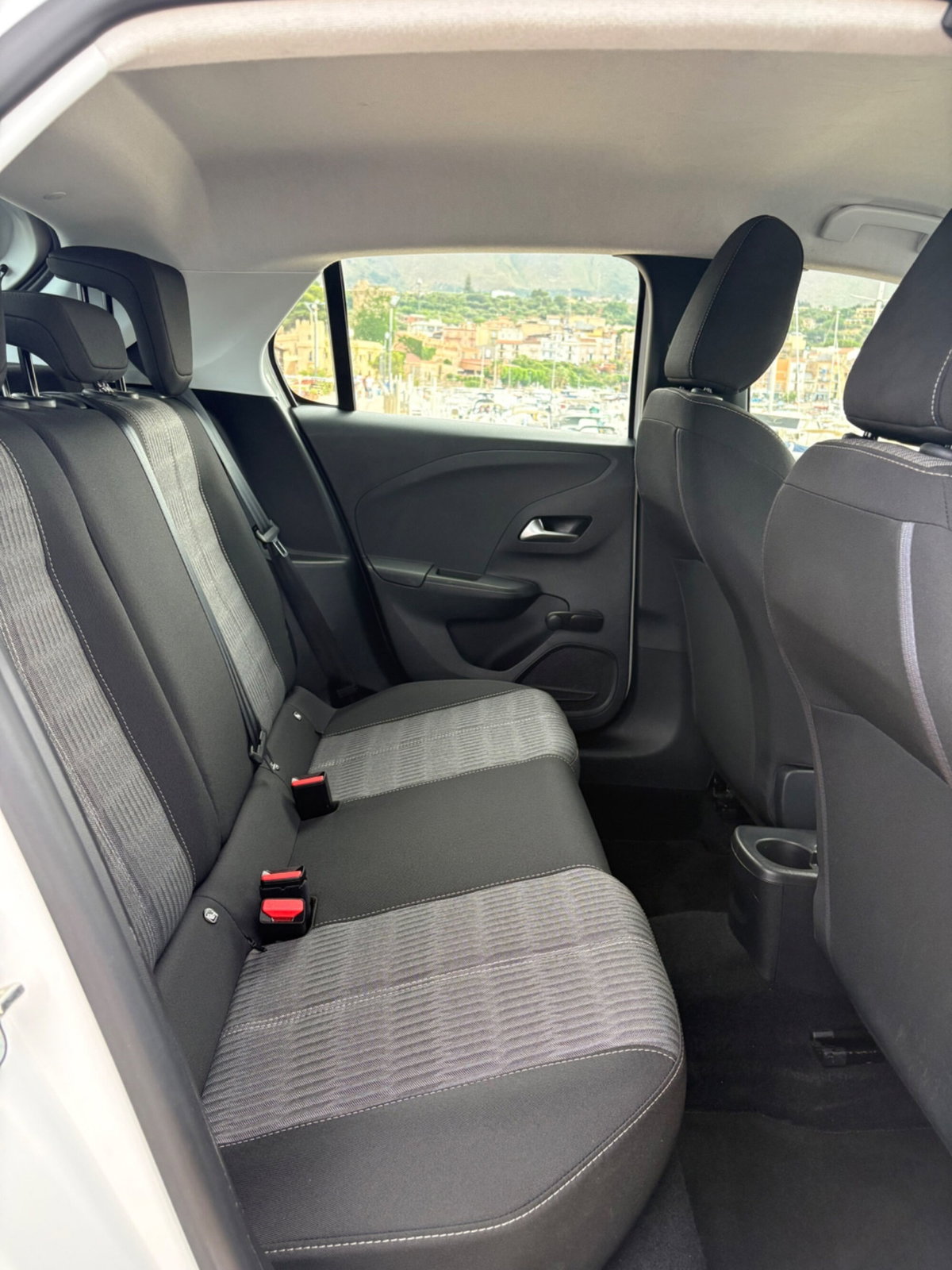 Opel Corsa 1.5 D 100 CV Edition (19)
