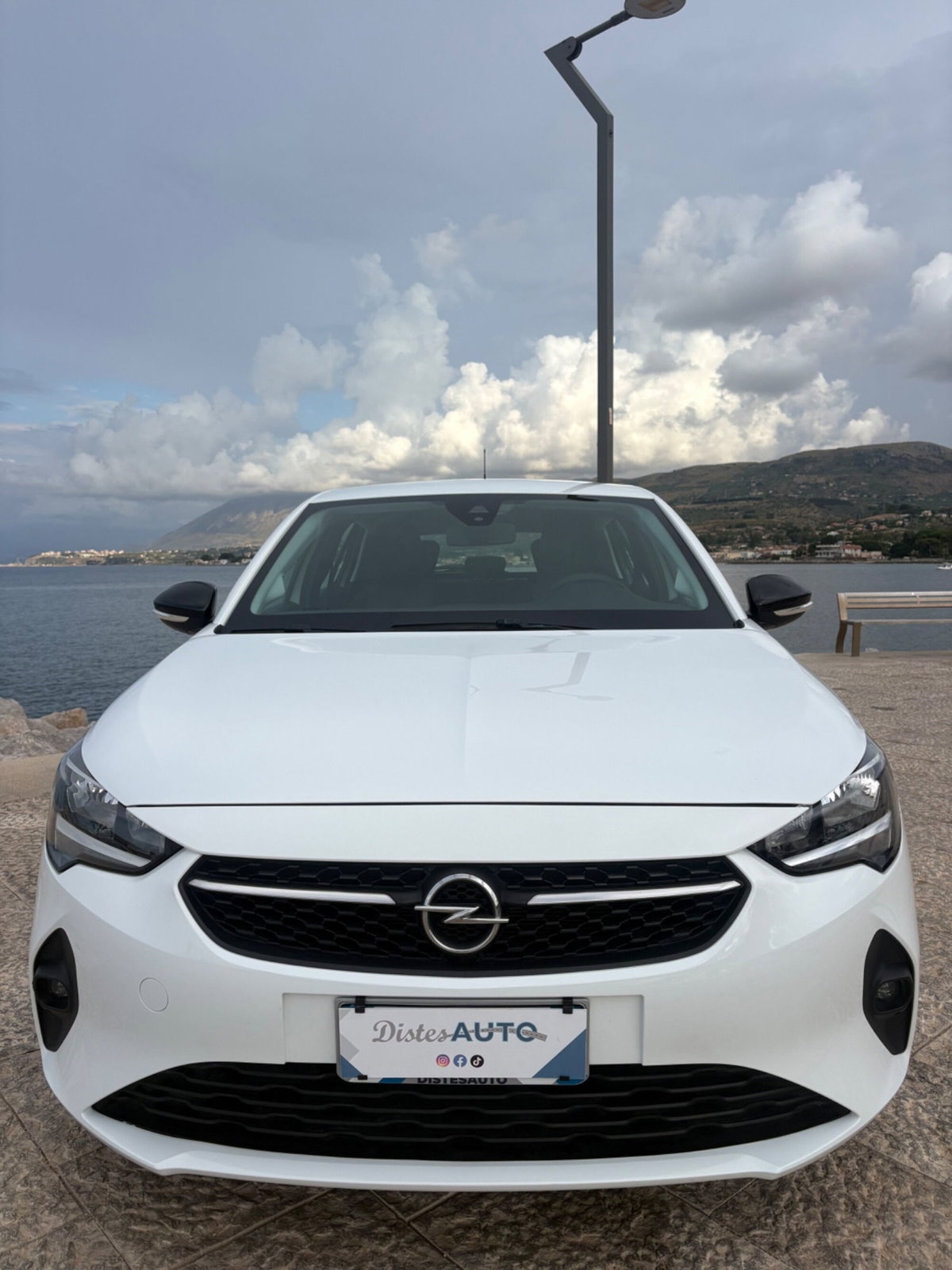 Opel Corsa 1.5 D 100 CV Edition (3)