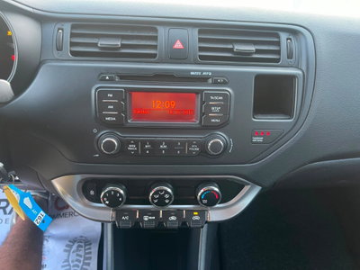 Kia Rio 1.2 CVVT 5p. LX (12)
