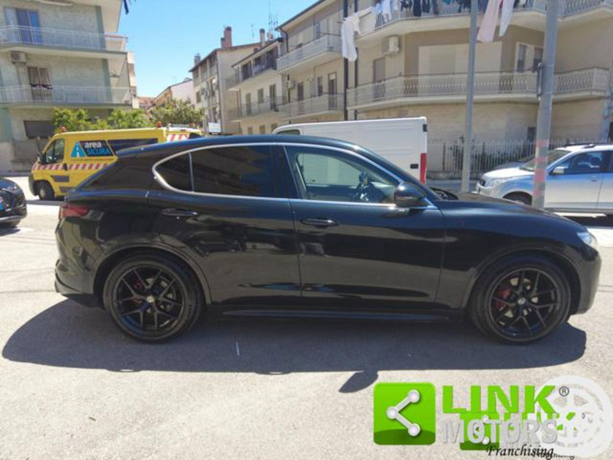 Alfa Romeo Stelvio Stelvio 2.2 Turbodiesel 210 CV AT8 Q4 Ti (9)