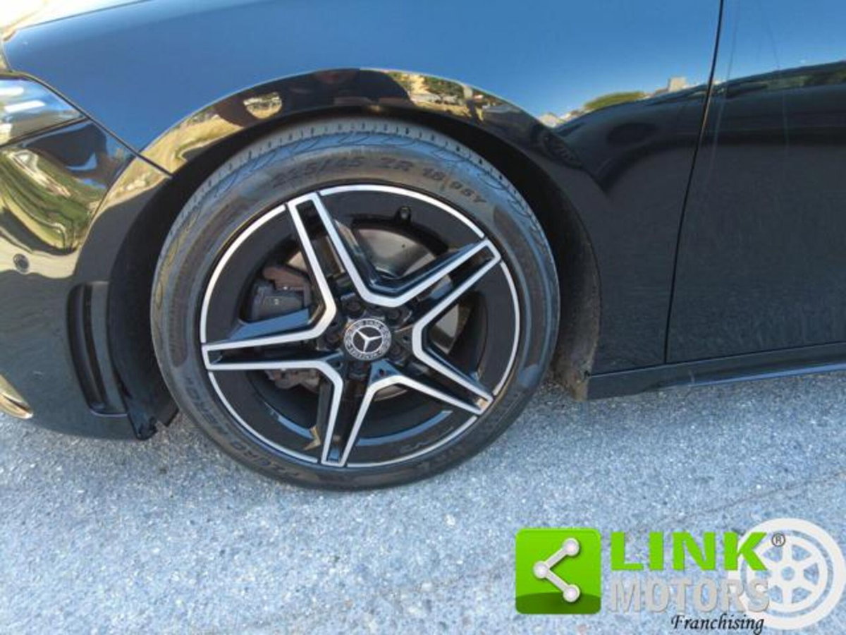 Mercedes-Benz Classe A Sedan 250 Automatic 4Matic 4p. Premium (4)