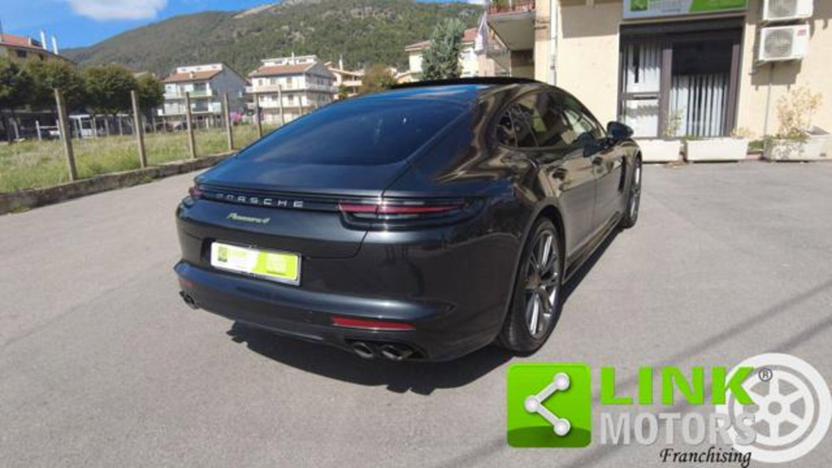 Porsche Panamera 2.9 4 10 years Edition (9)