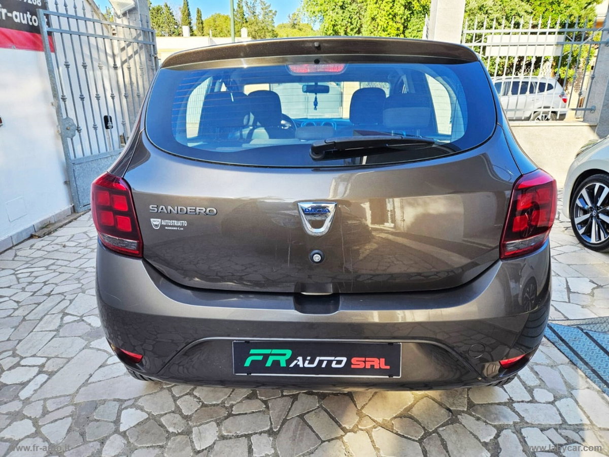 Dacia Sandero 1.5 dCi 8V 75CV Start&Stop Comfort (4)